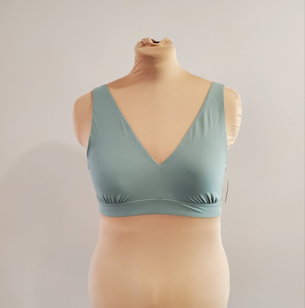 BNWT Old Navy bralette, size L, seafoam green